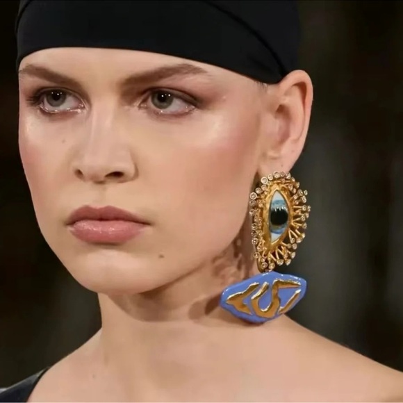 Baroque Guardians of Azure The Mystical Eye Blue Crystal Earrings - Picture 1 of 10